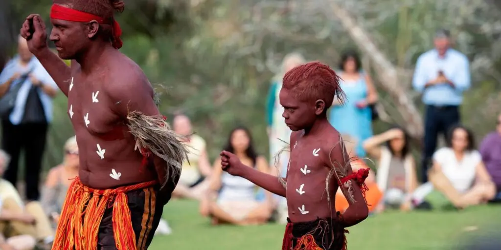 Anangu-dancers